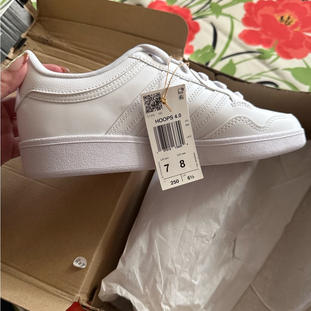 Adidas Hoops 4.0 Casual Sneakers - Classic White 7M / 8W New in Box